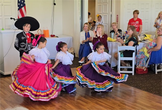 Herencia Mexican Dance Group